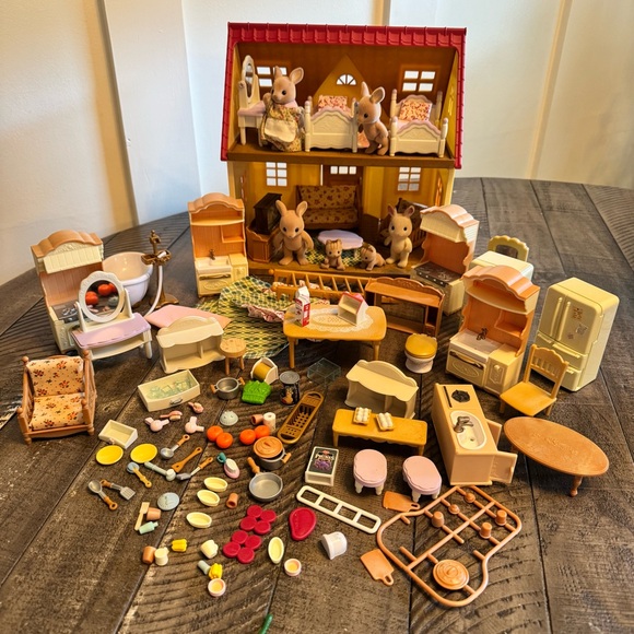 Vintage Calico Critters Sylvanian  Furniture Dollhouse Toys Accessories 120 Pc - Picture 1 of 14